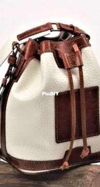 Vasile and Pavel - Aria Bucket Bag - Leather
