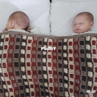 Gek op Haken - Laura Petra haakt - Laura Pietersma - Crib Blanket with Structured Stripes - Wiegdeken met Structuurstrepen - Dutch