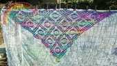 PEACE SIGN SHAWL... Spider Mambo Designs   free