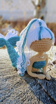 Violets and Heather - Heather Kumpf - Arctic Mermaid