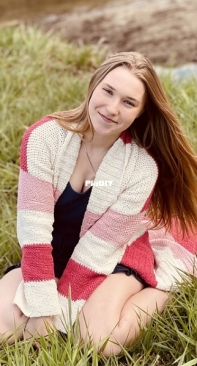 Itchin for some Stitchin - RaeLynn Endicott - The Lyndie Summer Cardi - free
