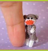 Muffa Miniatures- Mariella Vitale -  Sock Monkey at your Fingertips