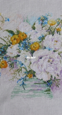 "Watercolor peonies and forget-me-nots" (Riolis)