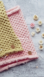 Heceta Beach Cowl by Marite Hurst-English.German-Free