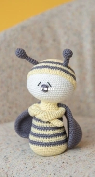 Hobbii Design - Pif Paf - Boris the Bee - Die Biene Boris - German - Free