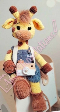 Parkaeva HM - Anastasia Parkaeva - Proshka Giraffe  - Girafa Proshka  - Portuguese