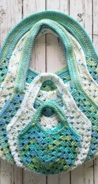 Island Style Crochet - Divina Rocco - Granny Rocco Bags
