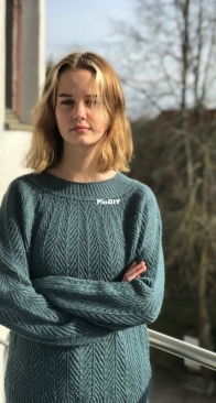 Alatau Pullover by Ainur Berkimbayeva - Russian