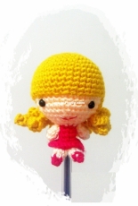 Unknown designer - Pen cap blonde doll - Chinese
