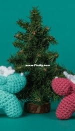 WeCrochet - Turtle Bunny Creations - Chrissy Callahan – Reindeer Ornament - Free