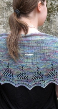 Lahauri Shawl by Karen Fournier-English, Frnch -Free