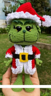 Sienna Handmade - Lilian Sandoval - Grinch - English Translated