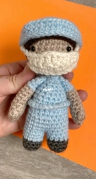 Sayens Crochet - Valentina Lopez Britot - Ann the Nurse - Free
