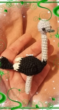 Mini crochet emu