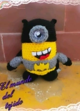 Mini minion batman