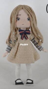 Odd Dolli - Jeanine Andrea - Doll Megan - English