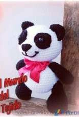 Panda con lazo rojo