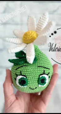 Valerie Filuncrochet - Valerie Moreau - Paki the daisy - Paki  la pâquerette - French