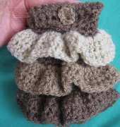 Meladoras Creations - Ruffle Cell Phone Holder - Free