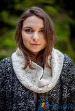Bentham Cowl by Victoria Magnus / YarnUndyed Knits