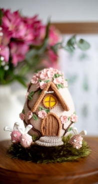 Dorogina Toys - Knitted World by Elena - Elena Dorogina - Easter Egg House (English)