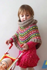 Star Poncho / Stjerneponcho by Anna & Heidi Pickles