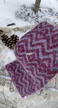 Treasure Cowl by Yarn Treats-Free
