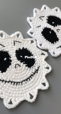 Natty Toys - Nataliia / Natalia Romaniv - Skeleton Coaster