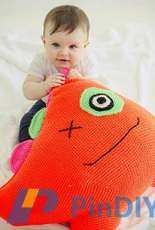 Coatscrafts - Pepeu the little monster - Portuguese - Free