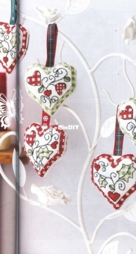 Hearts and Holly - Christmas Decoration by Durene Jones from Cross Stitch Gold 105 XSD