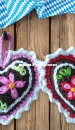 Ursula Petra - Petra Herrmann - Gingerbread Heart Pendant - Translated
