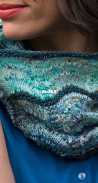 Piqua Cowl by Bonnie Dean-Free