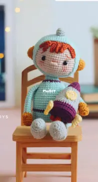 AlinetToys - Alina Yapaeva - Astrounaut Louis - Chinese - Translated