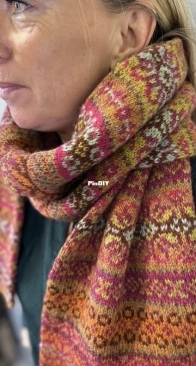 Stella scarf by Ruth Sørensen - Katrine Hannibal at Önling