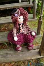 Mommys Yarn-Cirque Du Mattia Outfit by Deena Thomson-Menard -Translated to French