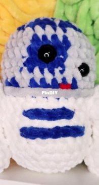 Kc Jo Designs 06 - Kacie O Brien - Mini Space Robot Pattern