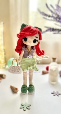 Samigurumis - Lilian Neyra Dávila - Modern Ariel - English or Spanish