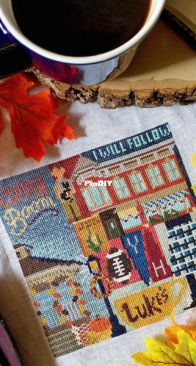 The Black Needle Society - Pattern no. 6 - Autumn in Stars Hollow by Kathryn Landis