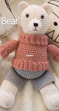 Annie’s Craft Store - Michele Wilcox - Y885351 - Mr. Bear
