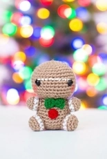 Bunnies and Yarn - Michelle Alvarez - Baby 24 Gingerbread Man
