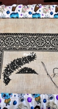 The Christmas Cat - Modern Folk Embroidery