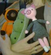 PJ Bear, Peas In A Pod, Piggie Girl
