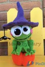 Made by Mary - Mary Smith - Finnick the Frog
