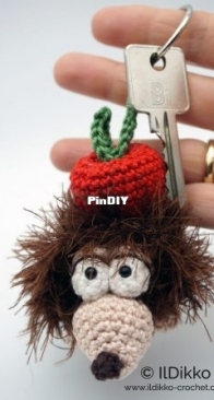 Ildikko - Ildikó Strüning - Hedgehog Keychain