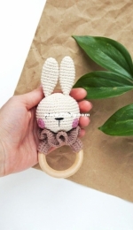 House Sleeping Toys - Maria Kostychenko - Bunny teeth cutter - English