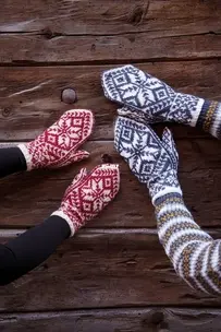 Sirapssnitt mittens by Birger Berge - German - Free