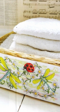Fresh as a Daisy - Spring Basket by Durene Jones from Cross Stitch Gold 109 XSD