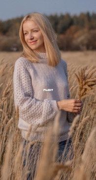 Janet Sweater by Yulia Gnatovskaya - Russian