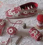 Mamilou Creations-Pantoufle de brodeuse et accessoires