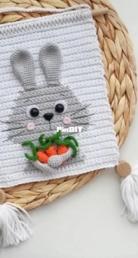Plyushki Toys - Tatsiana Paddubskaya / Tatiana Poddubskaya - Wall Hanging Easter Bunny